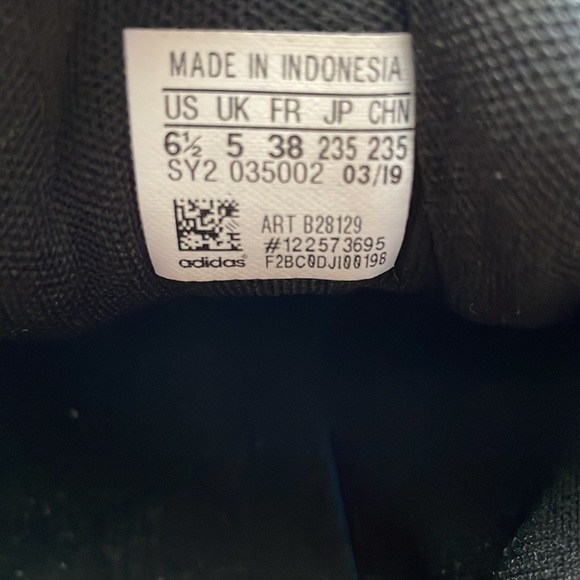 Adidas Originals Falcon, 6.5 - Picture 12 of 13